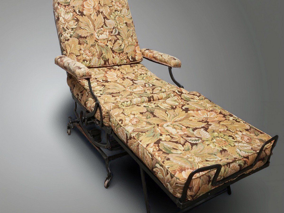 photo buy Adjustable Reclining Lounge Chaise Longue From Marks Co., New York, USA, 1890s