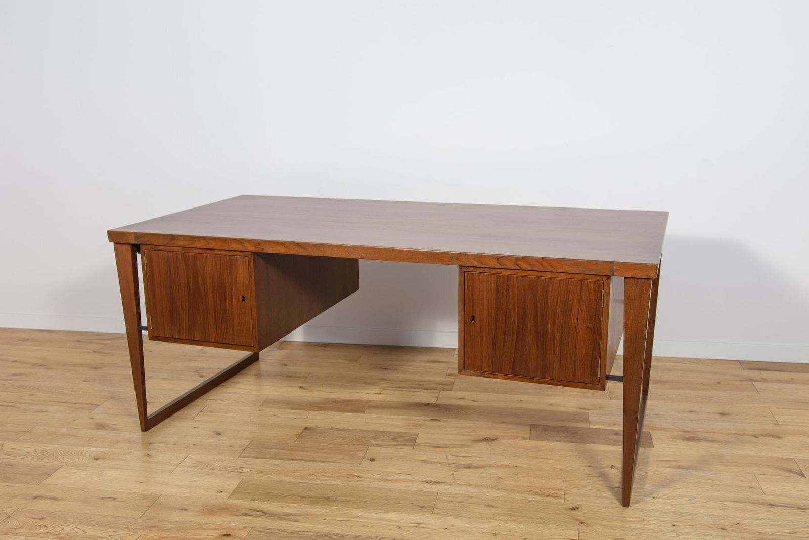 Model 70 Desk In Teak By Kai Kristiansen For Feldballes Møbelfabrik, Denmark, 1960s photo vinterior