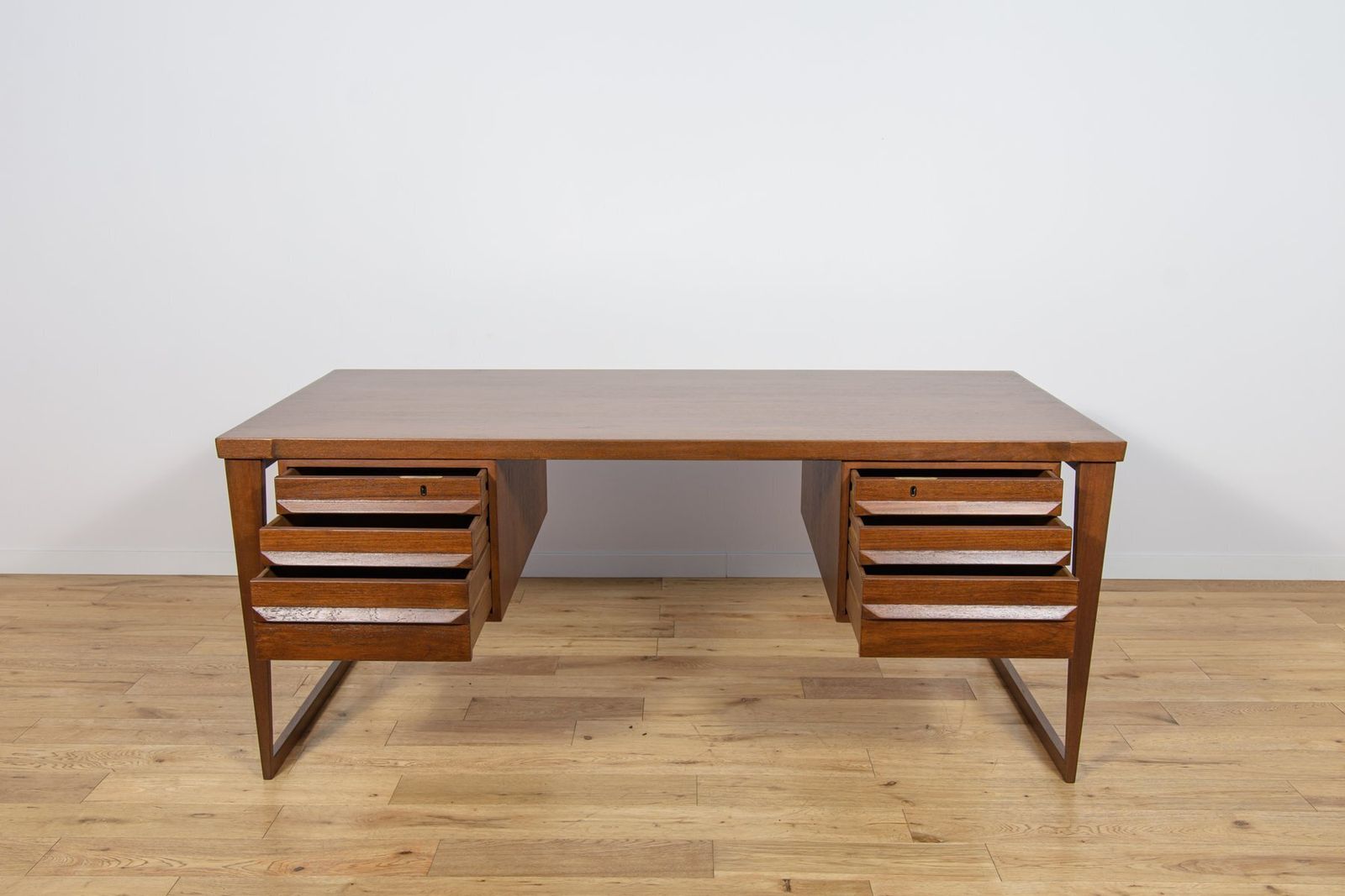 photo vinterior Model 70 Desk In Teak By Kai Kristiansen For Feldballes Møbelfabrik, Denmark, 1960s