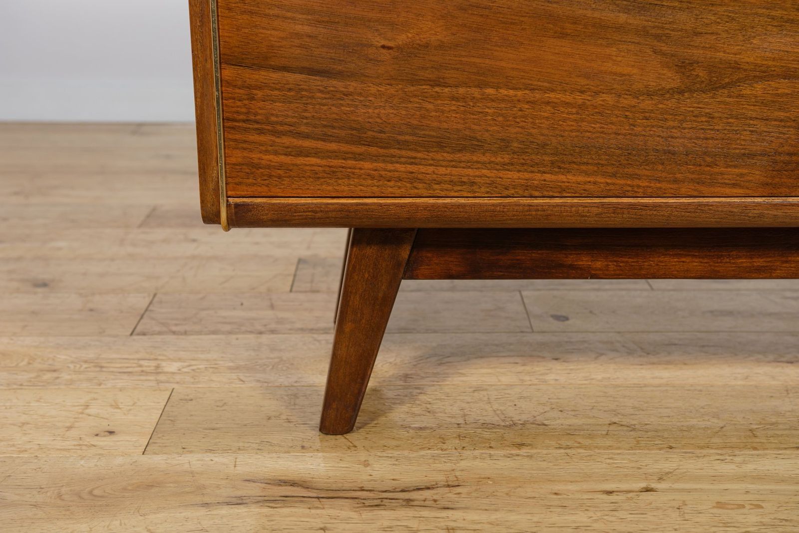 photo vinterior Mid Century Model U391 Bar Cabinet By Bohumil Landsman For Jitona, Former Czechoslovakia, 1960s
