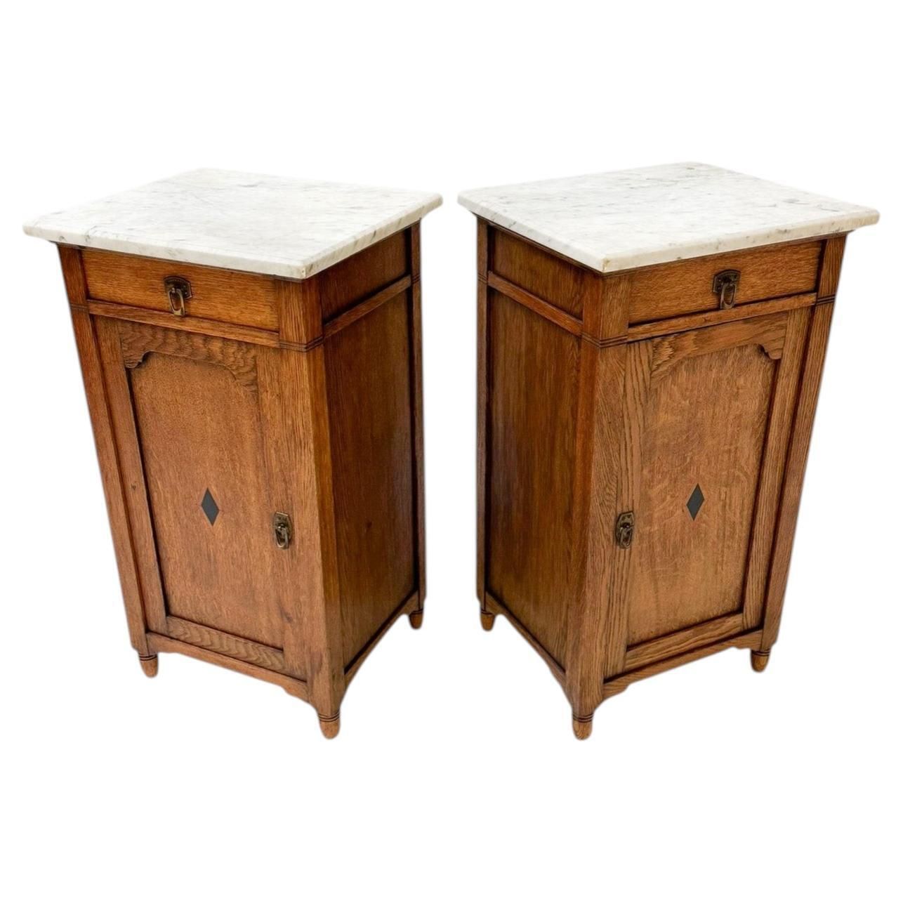 Two Arts & Crafts Art Nouveau Oak Nightstands Or Bedside Tables, 1900s