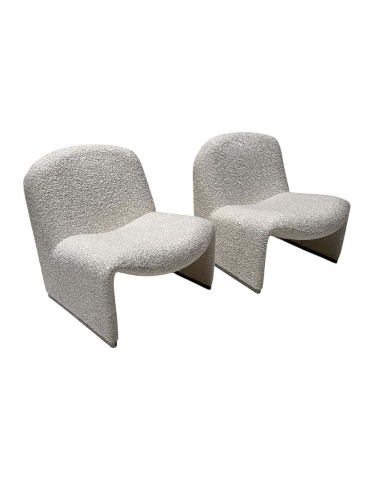Giancarlo Piretti Two Mid Century Modern Alky Lounge Chairs In Bouclé, 1970s photo 3003.0