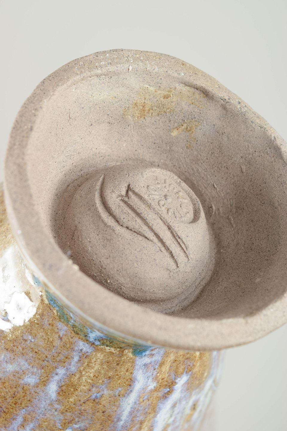 Christina Muff, Contemporary Danish Ceramic Artist. Very Large Ceramic Vessel. photo vinterior