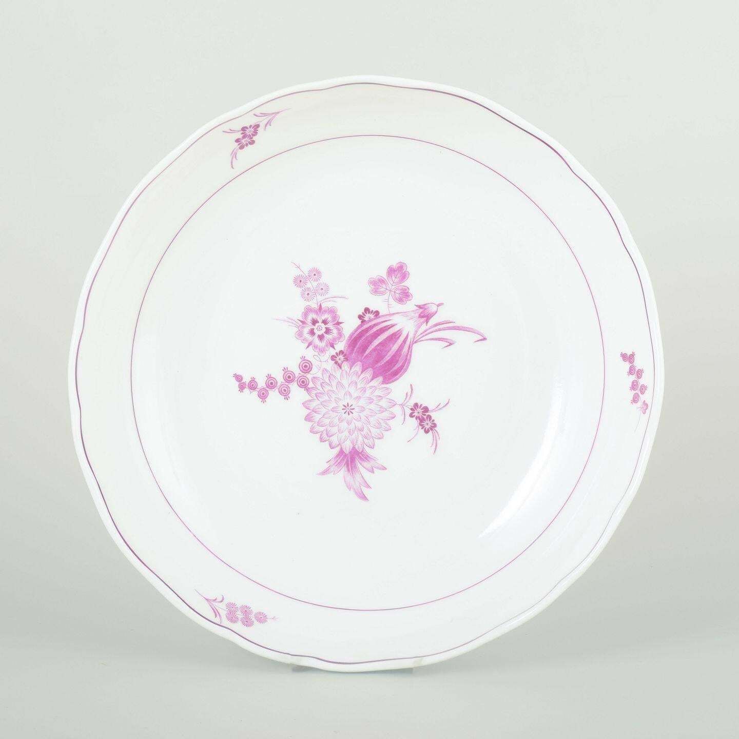 Meissen, Germany. Round Porcelain Bowl With Lilac Floral Motif. 1930s photo furniture