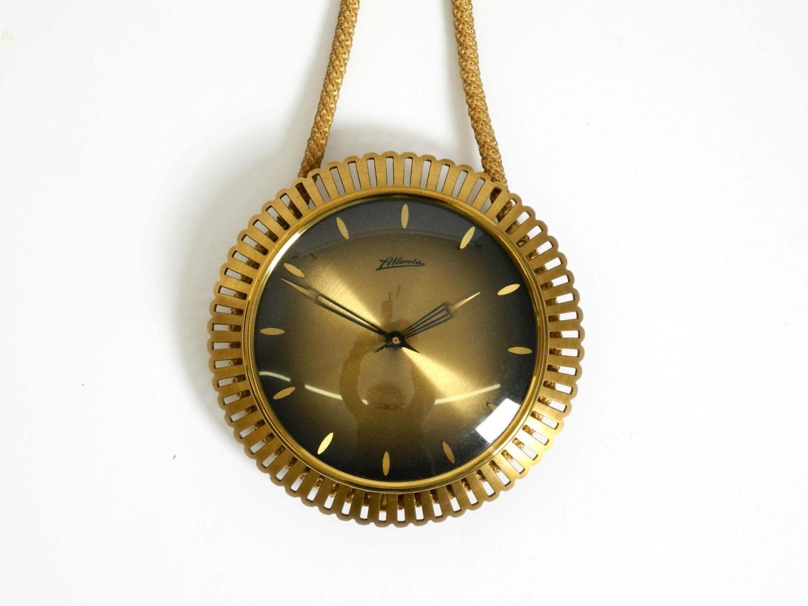 Small Mechanical Original Mid Century Atlanta Wall Clock With 10 Day Movement photo 493.0