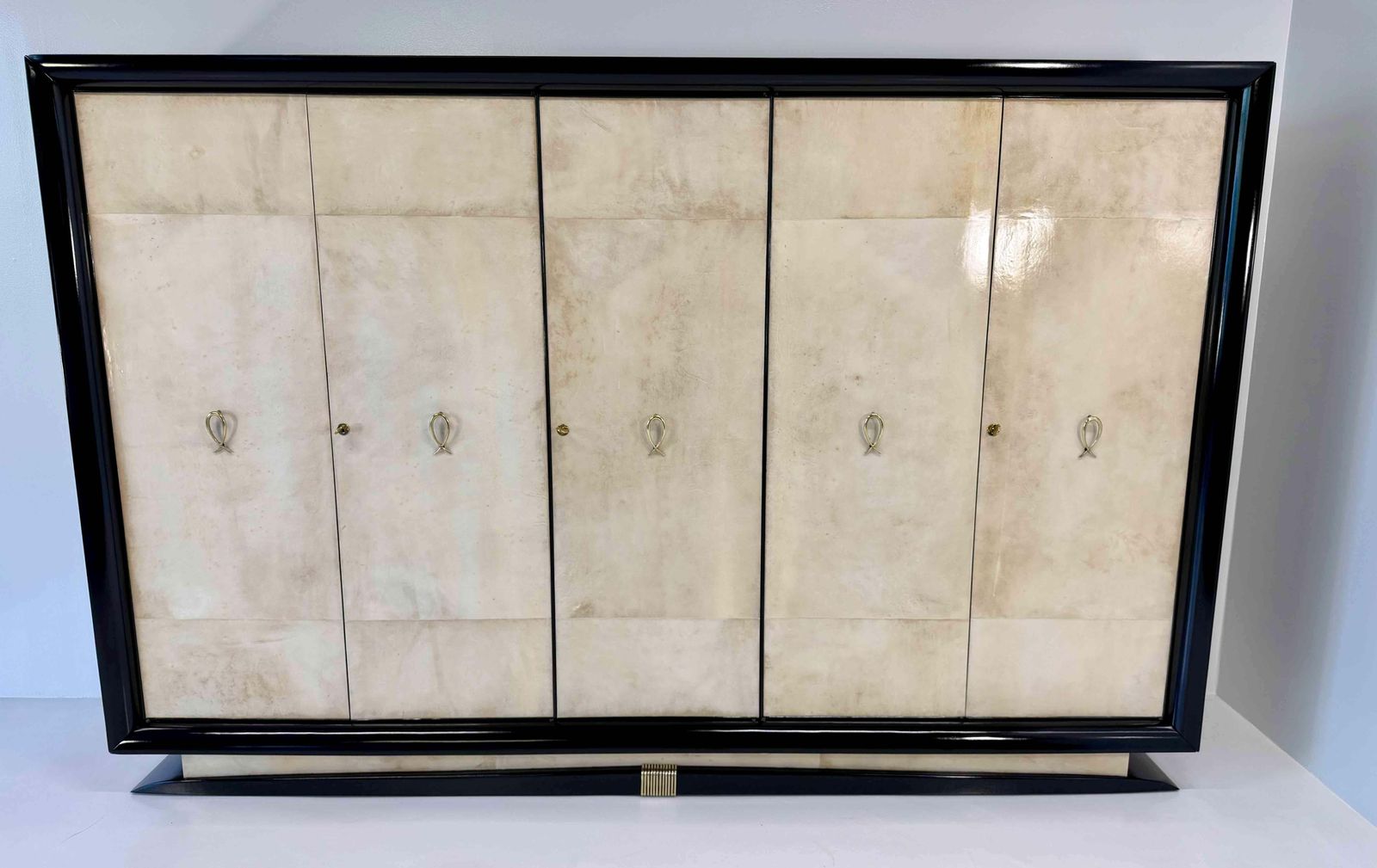 Italian Art Deco Wardrobe Attr. To Osvaldo Borsani In Parchment, 1940s photo Furniture