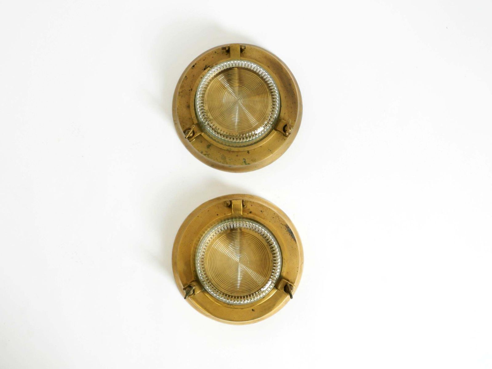 A Pair Of Large, Heavy 1950s Maritime Ship Wall Lamps Made Of Brass And Glass photo 1670.0