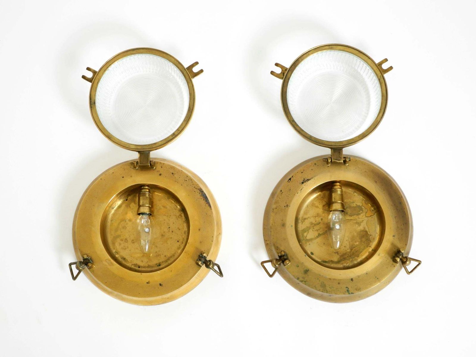 Lighting A Pair Of Large, Heavy 1950s Maritime Ship Wall Lamps Made Of Brass And Glass photo