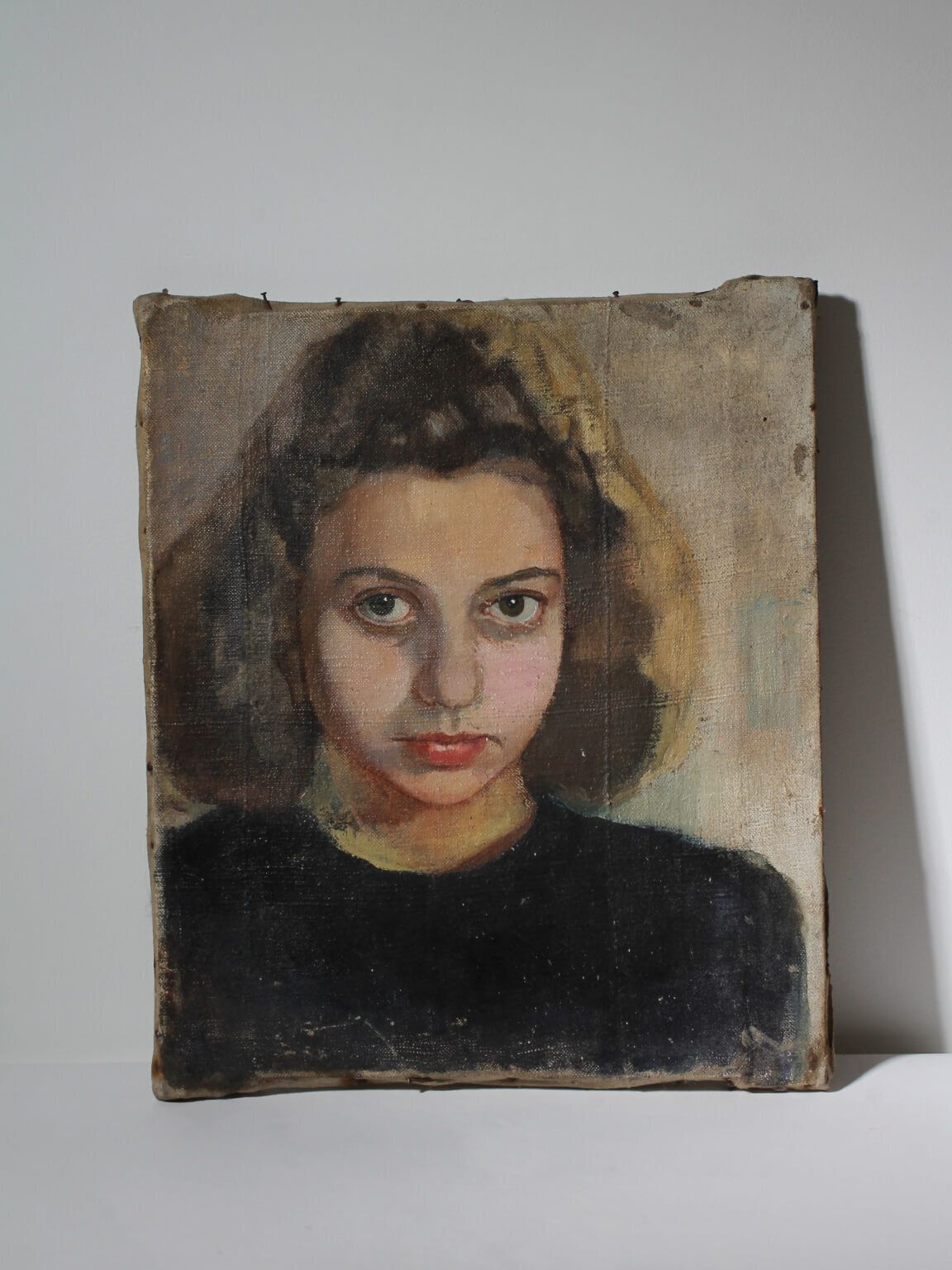 A Portrait Of A Young Woman, Oil On Canvas, Early 20th Century photo vinterior