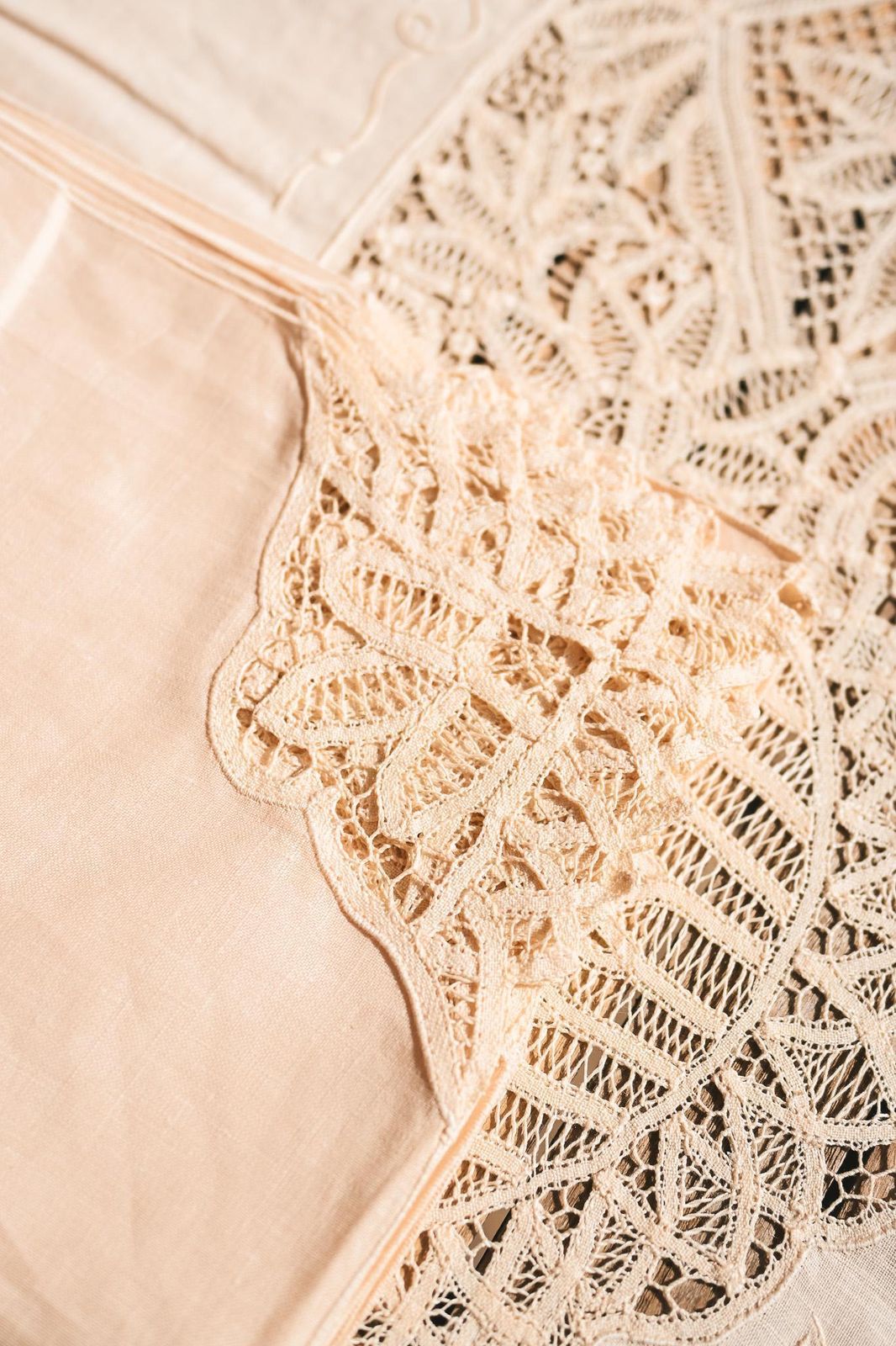 Antique Italian Linen Tablecloth Set | Renaissance Needle Lace | 12 Napkins | Ivory | Never Used photo furniture