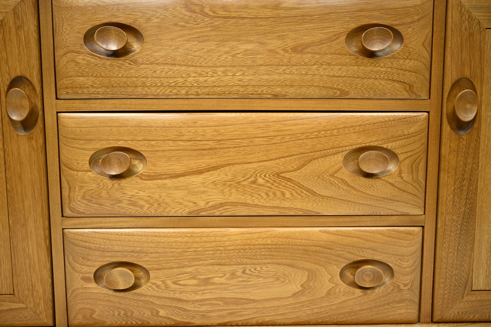 photo buy Ercol Windsor Sideboard Model Number 1072 Light Finish Vintage Free Uk Delivery*