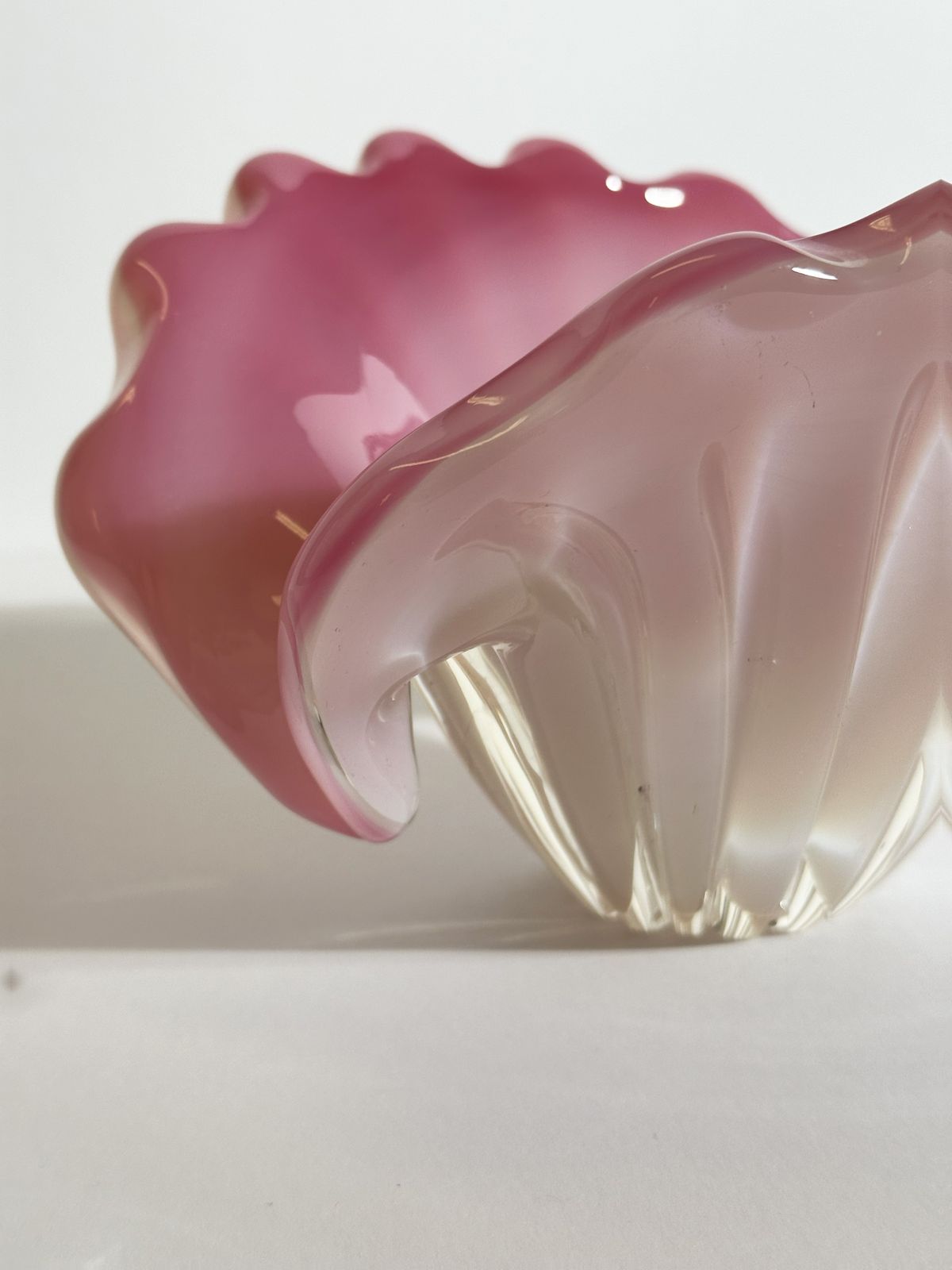 Archimede Seguso Murano Glass Bowl, Pink Alabastro Clam Shell, 1960s photo furniture
