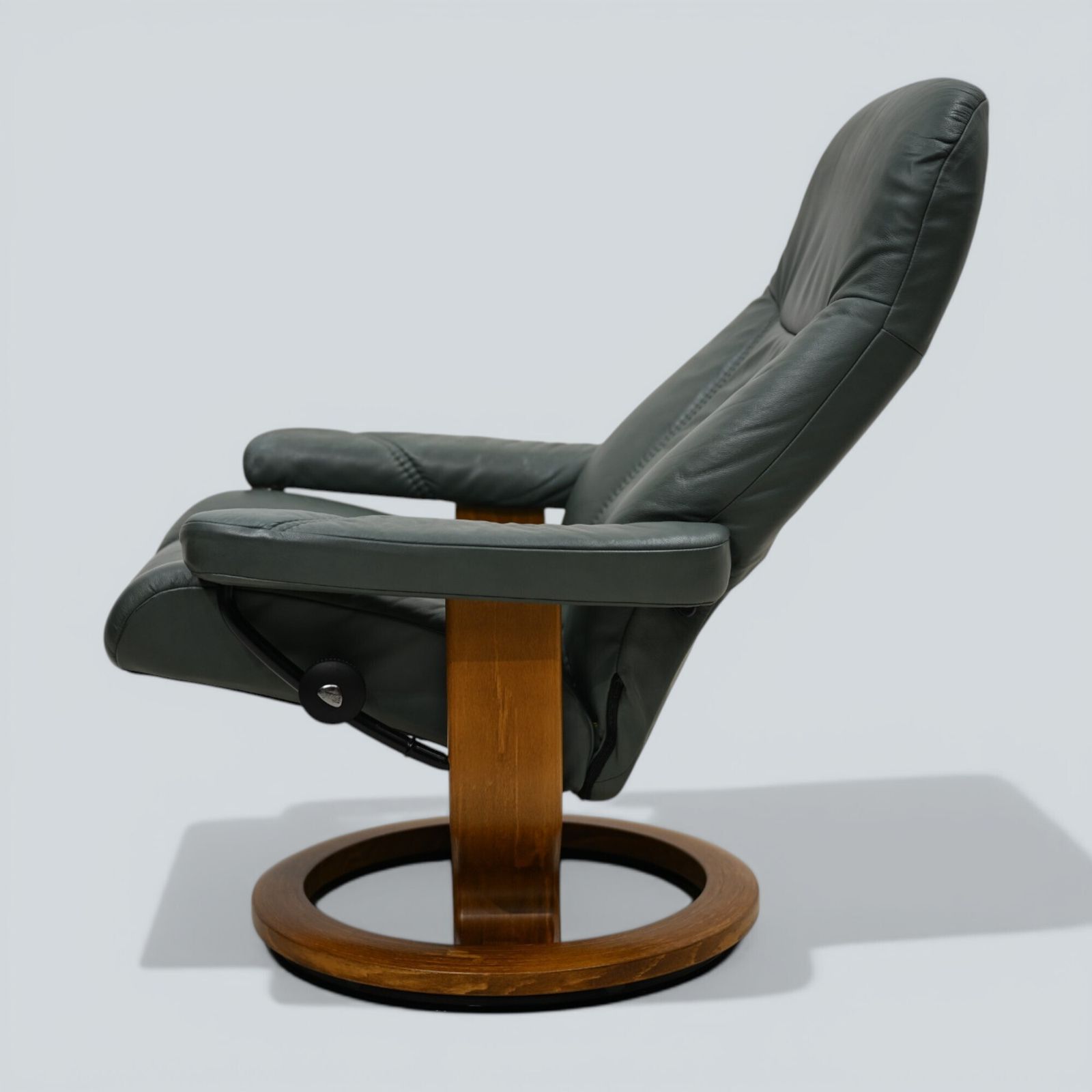 387.0 Erkornes Stressless Reclining Armchair Green Leather Swivel Free Uk Delivery photo