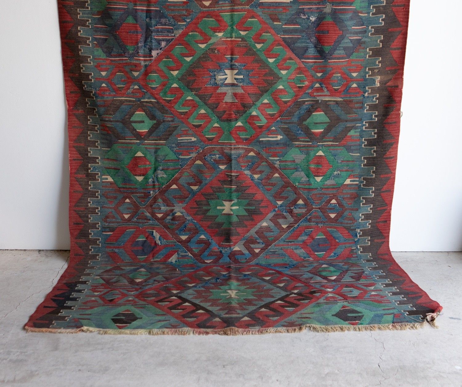 Large Vintage Country House Kilim Rug, Anatolian, Early Mid 20th Century photo 495.0