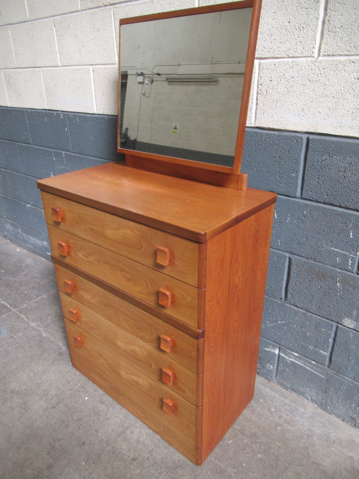 A   Teak    Five Drawer  Dressing Table photo furniture