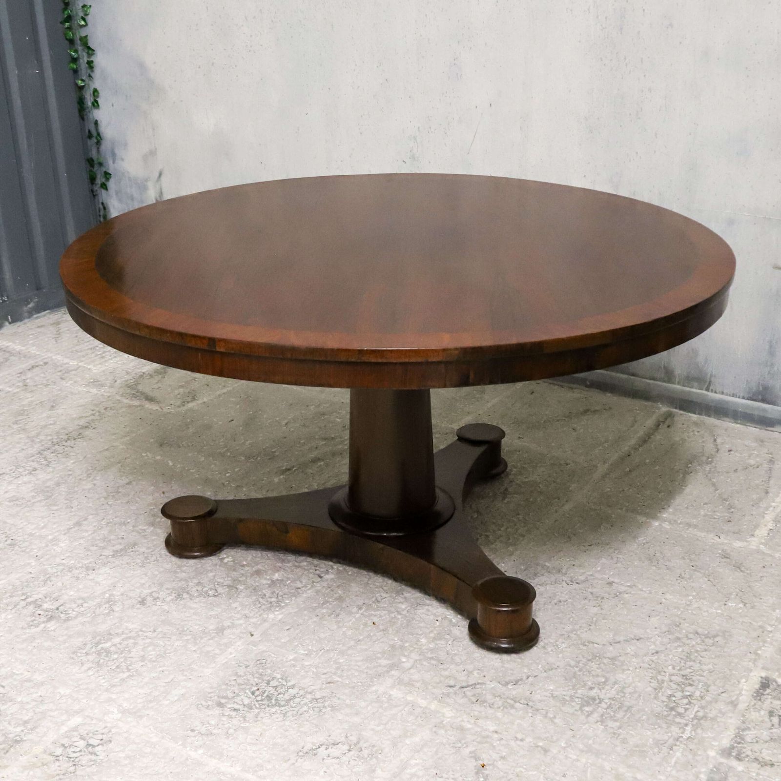 William IV Rosewood Tilt‑Top Dining/Centre Table With Yew Wood Crossbanding, C.1830–37 photo Furniture