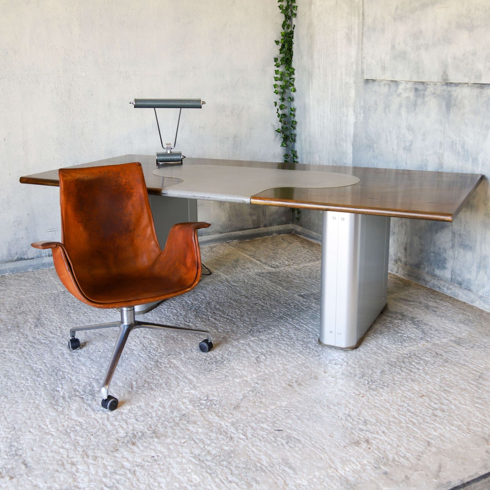 photo vintage Large Industrial Desk   Aged Oak Top, Grey Leather & Aviation Style Pedestals C.1970s 80s