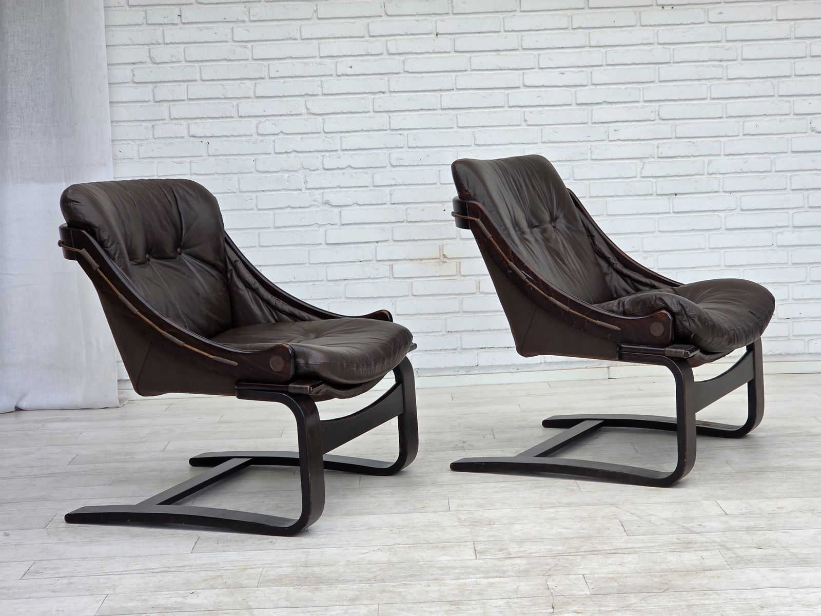 Ca. Jaren 1970, Zweeds Design Van åke Fribytter, Fauteuil, Meubeleer. photo for sale