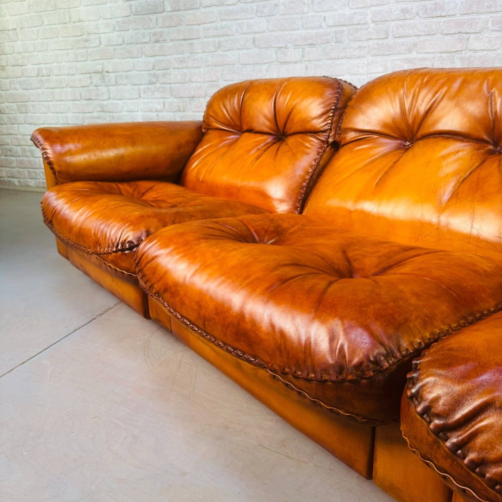 Furniture 1970s Swiss De Sede Ds 101 Tan Leather Three Seater & Armchair Suite photo