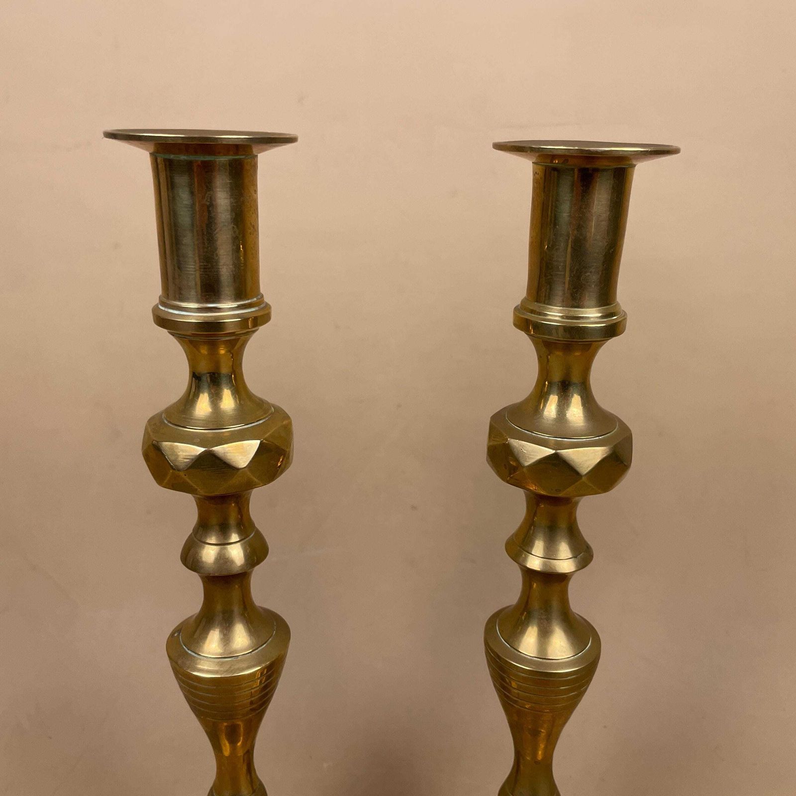 Antique Matching Pair Of Gold Brass Metal Candlestick Candle Stick Holders Vintage Column Taper Dinner Candlesticks Base Pillar Holder photo Home Decor