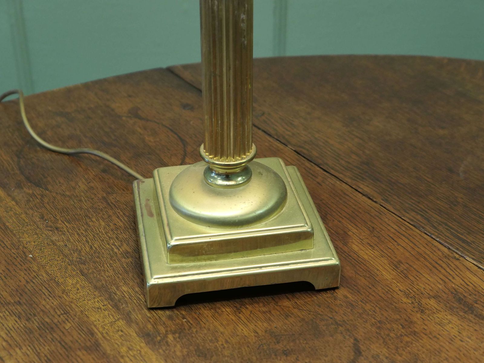 Large Heavy Brass 4 Branch Table Lamp This Is A Heavy And Stunningly Attractive Piece, photo vinterior