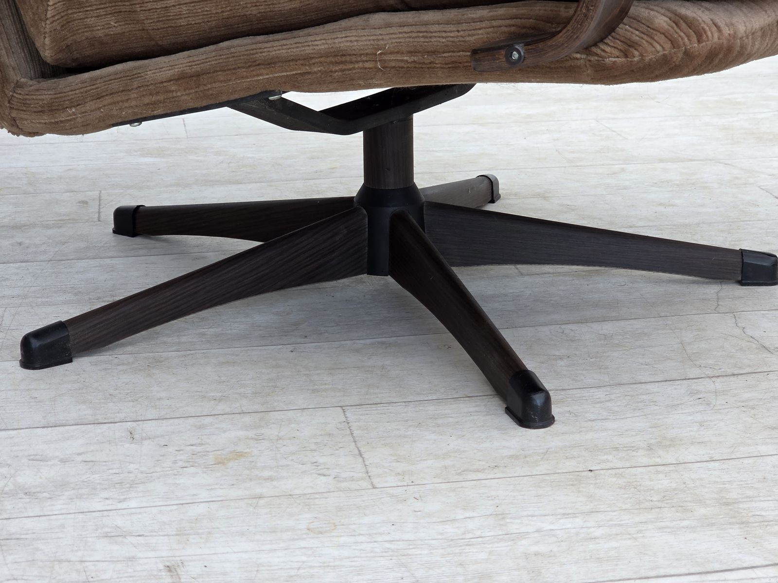 1970s, Danish Swivel Armchair, Brown Furniture Corduroy. photo vinterior