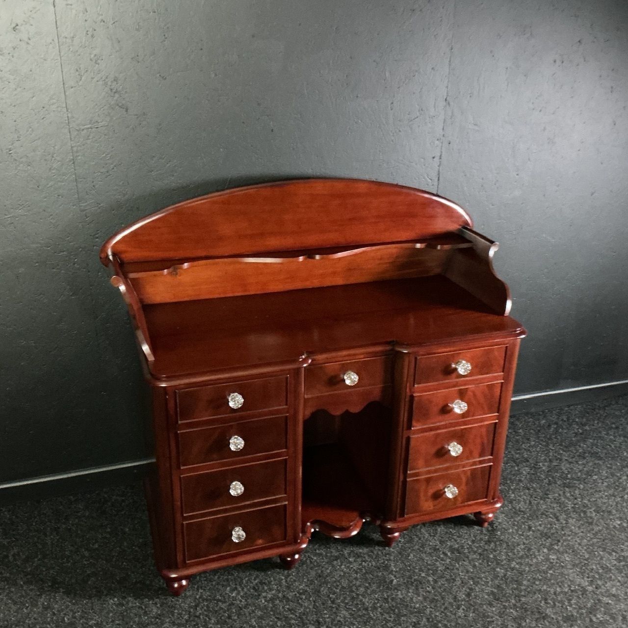 Antique Mahogany Washstand, 1800s