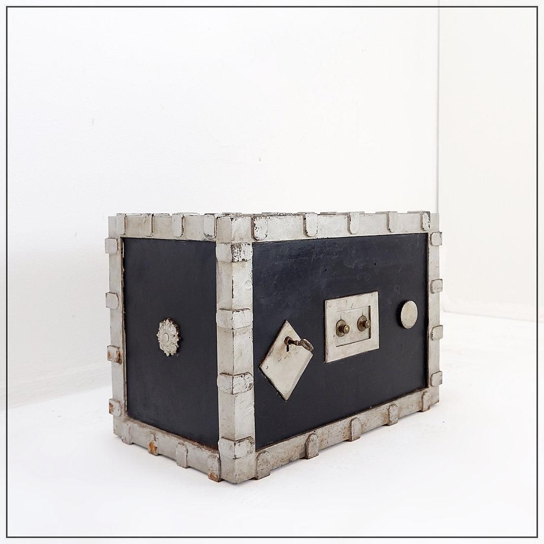 20th Century Antique Cast Iron Safe, Industrial Style, 50x33cm photo Home Decor