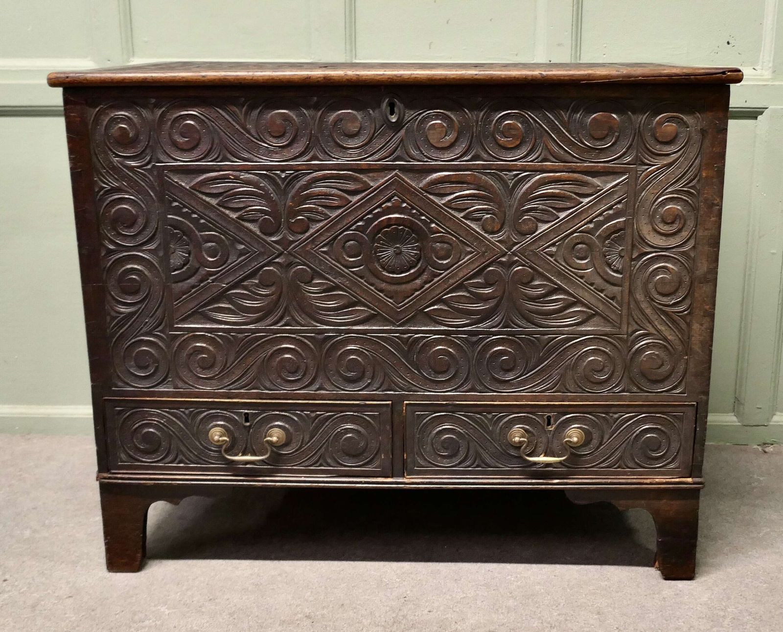 Cottage Size Green Man Carved Oak Mule Chest This Is A Beautifully Carved Mule Chest