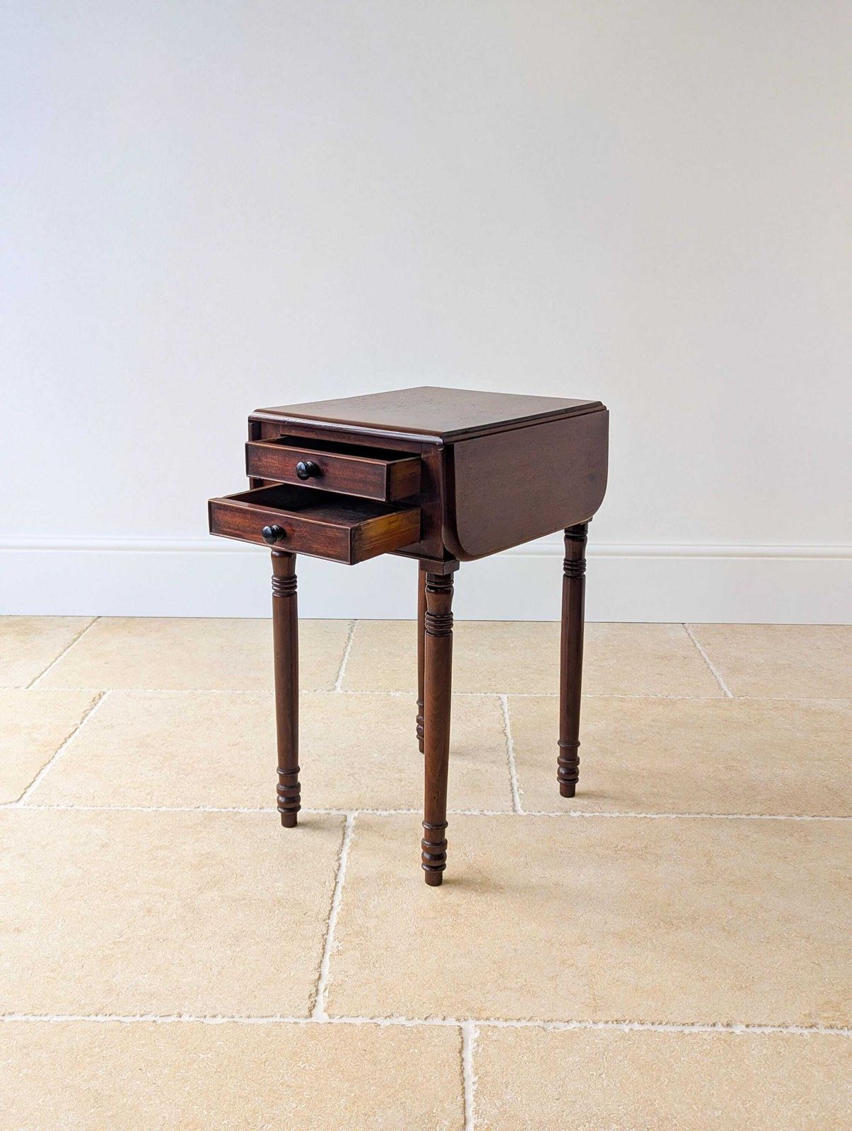 Furniture Antique Early Victorian Mahogany Pembroke Work Table C.1850 photo