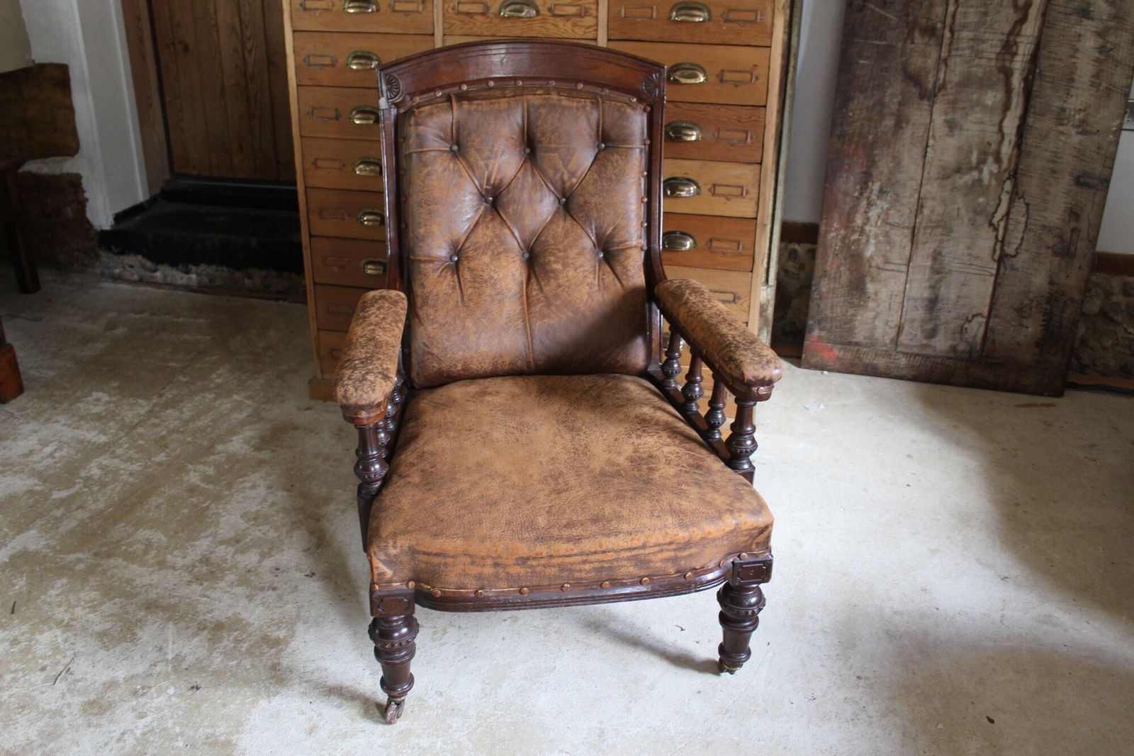 Chair Wonderful Victorian Leather Armchair Walnut C1880 photo vinterior