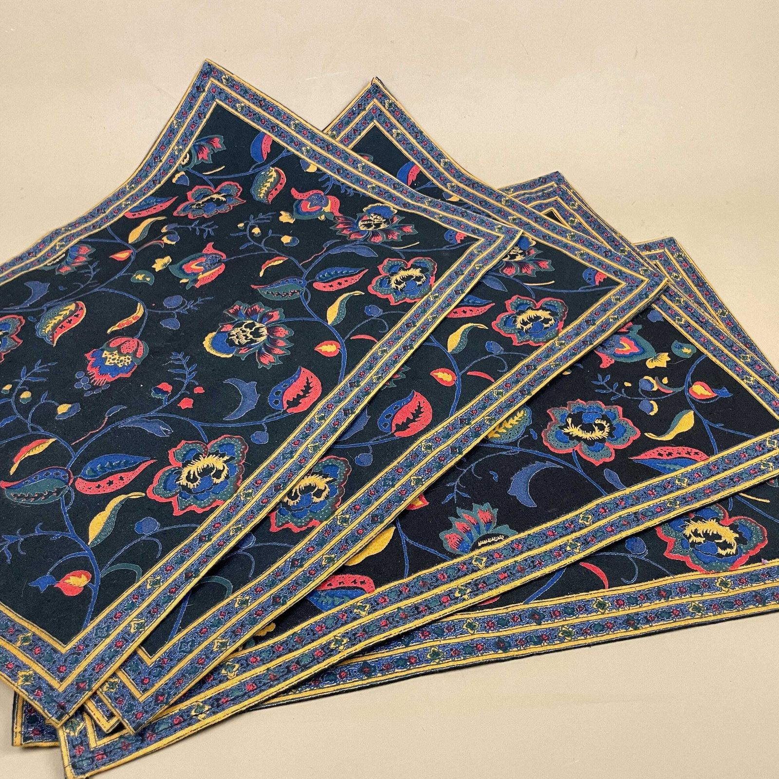 Vintage Belgium Placemats Floral Screen Print Cotton Set Of 6 Retro Coaster Mats Picnic Tableware Table Display Dining photo vintage