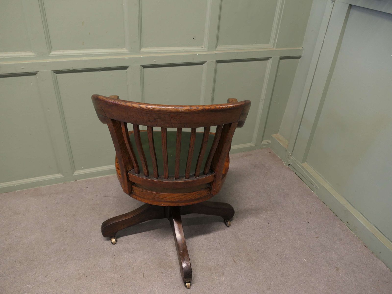 A Good Heavy Quality Art Deco Oak Desk Chair photo 960.0