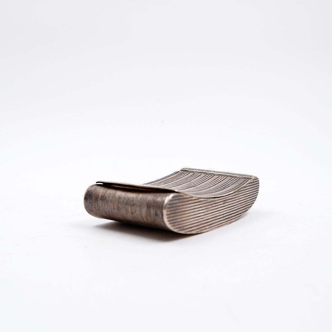 Curved Ribbed Silver Gilt Pocket Snuff Box   19th Century photo vintage