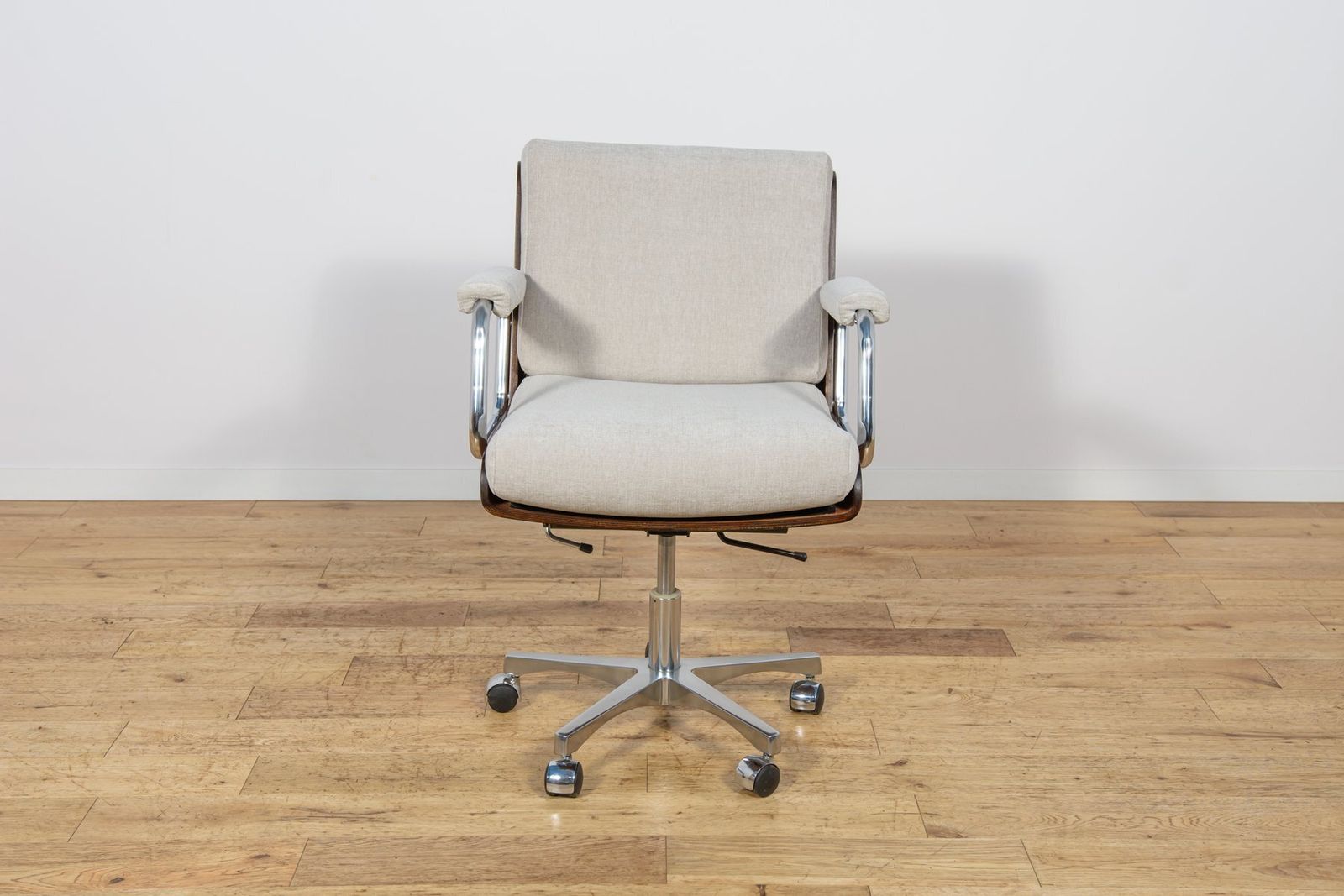 Mid Century Swivel Office Chair By Gordon Russell For Giroflex, United Knigdom, 1970s photo furniture