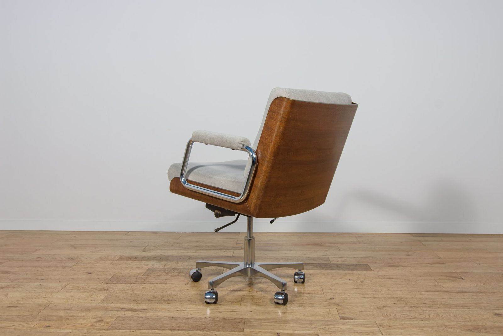 Mid Century Swivel Office Chair By Gordon Russell For Giroflex, United Knigdom, 1970s photo 1168.0