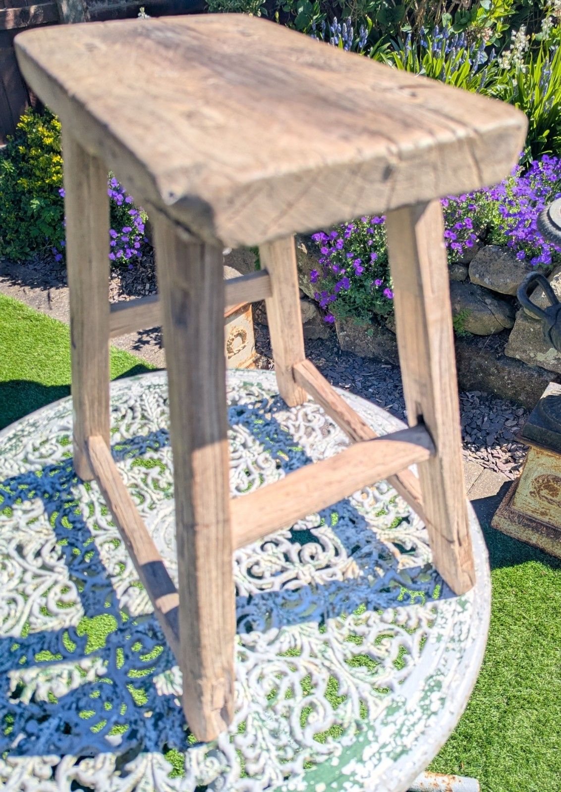 Table / tabouret vintage rustique en orme récupéré Wolf Alice, livraison disponible 0312 photo vinterior