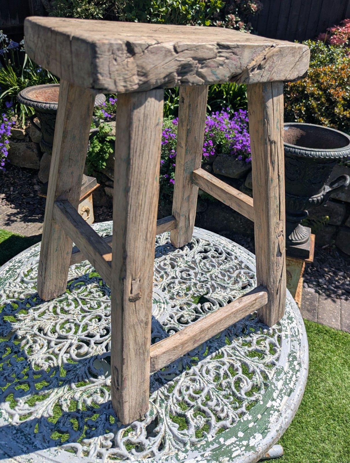 photo for sale Table / tabouret vintage rustique en orme récupéré Ozzy Osbourne, livraison disponible 0315