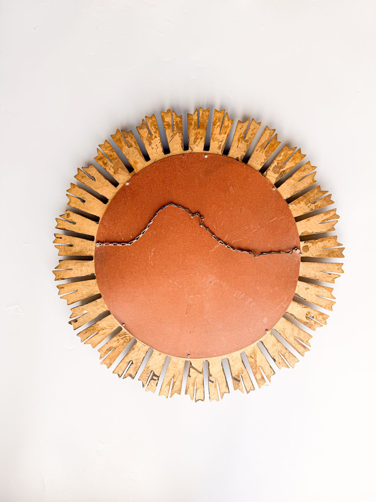 Grote Mid Century Sunburst Spiegel, Verguld Resin, België, Jaren 1970. photo buy