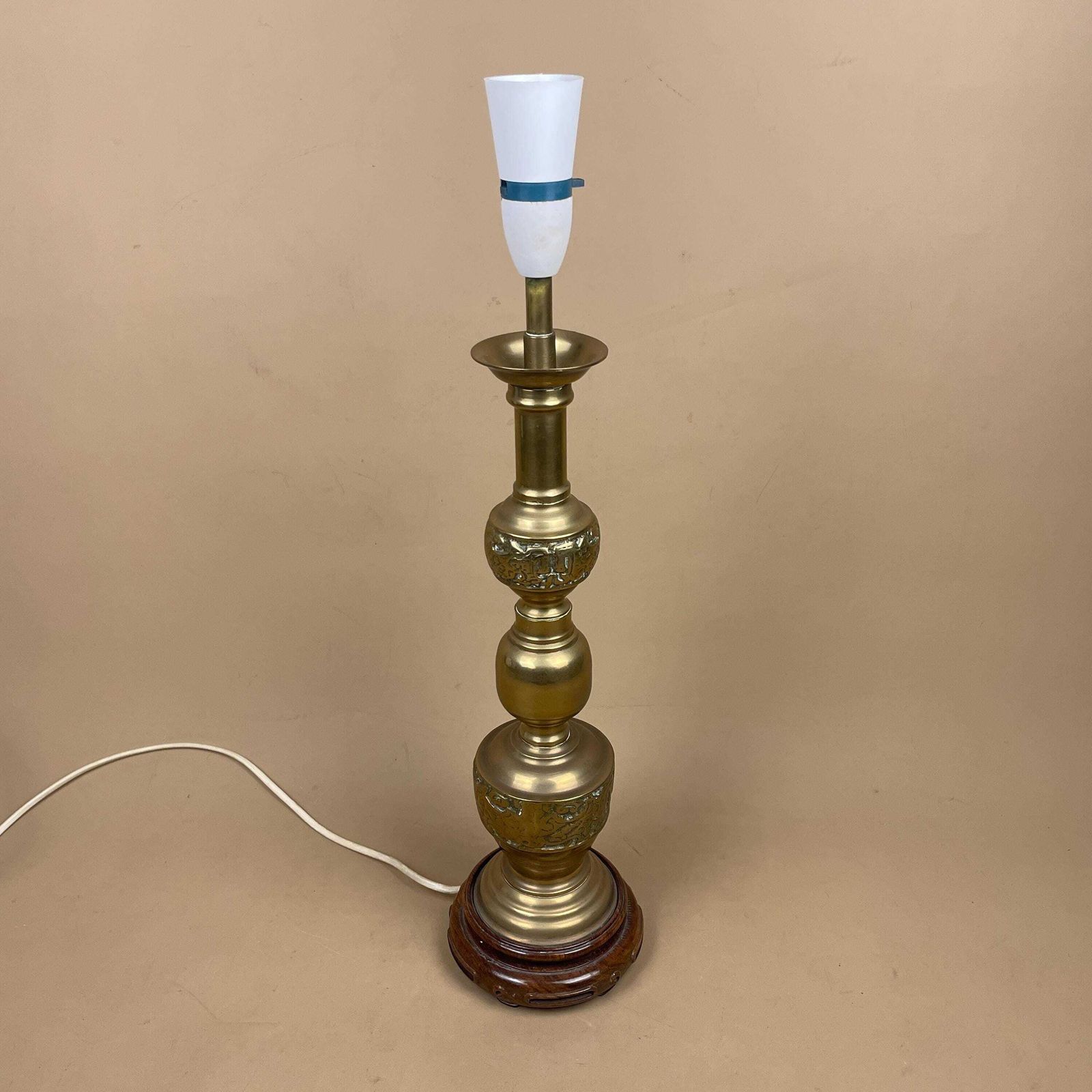 Oriental Brass Gold Lamp Chinese Light Asian Antique Large Ornate Round Wood Base Table Lamp Light Bedside Old Pattern Statement Large photo Lighting