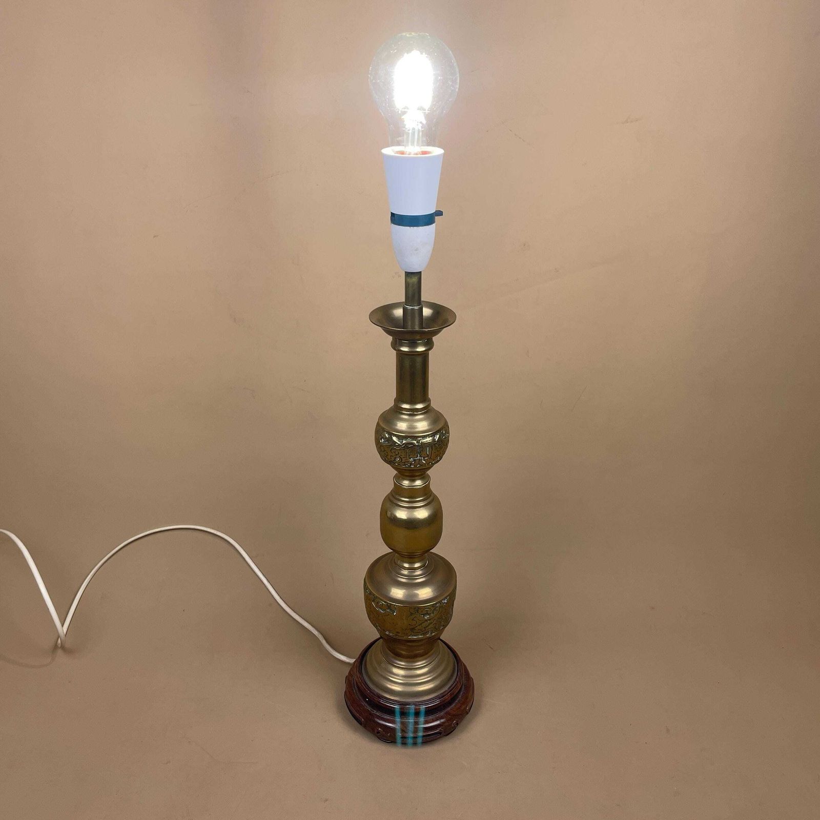 photo for sale Oriental Brass Gold Lamp Chinese Light Asian Antique Large Ornate Round Wood Base Table Lamp Light Bedside Old Pattern Statement Large