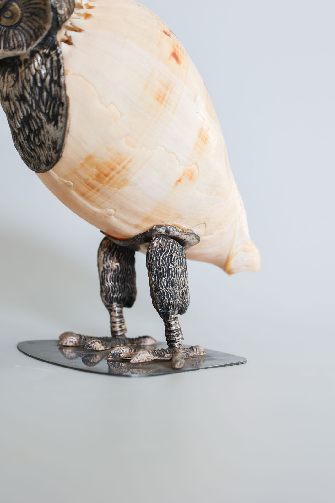 Gabriella Binazzi Verzilverde Uil, Ca. Jaren 1970. photo furniture