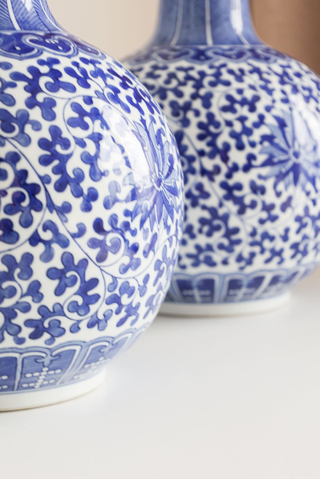 Paire de vases chinois décoratifs assortis photo vinterior