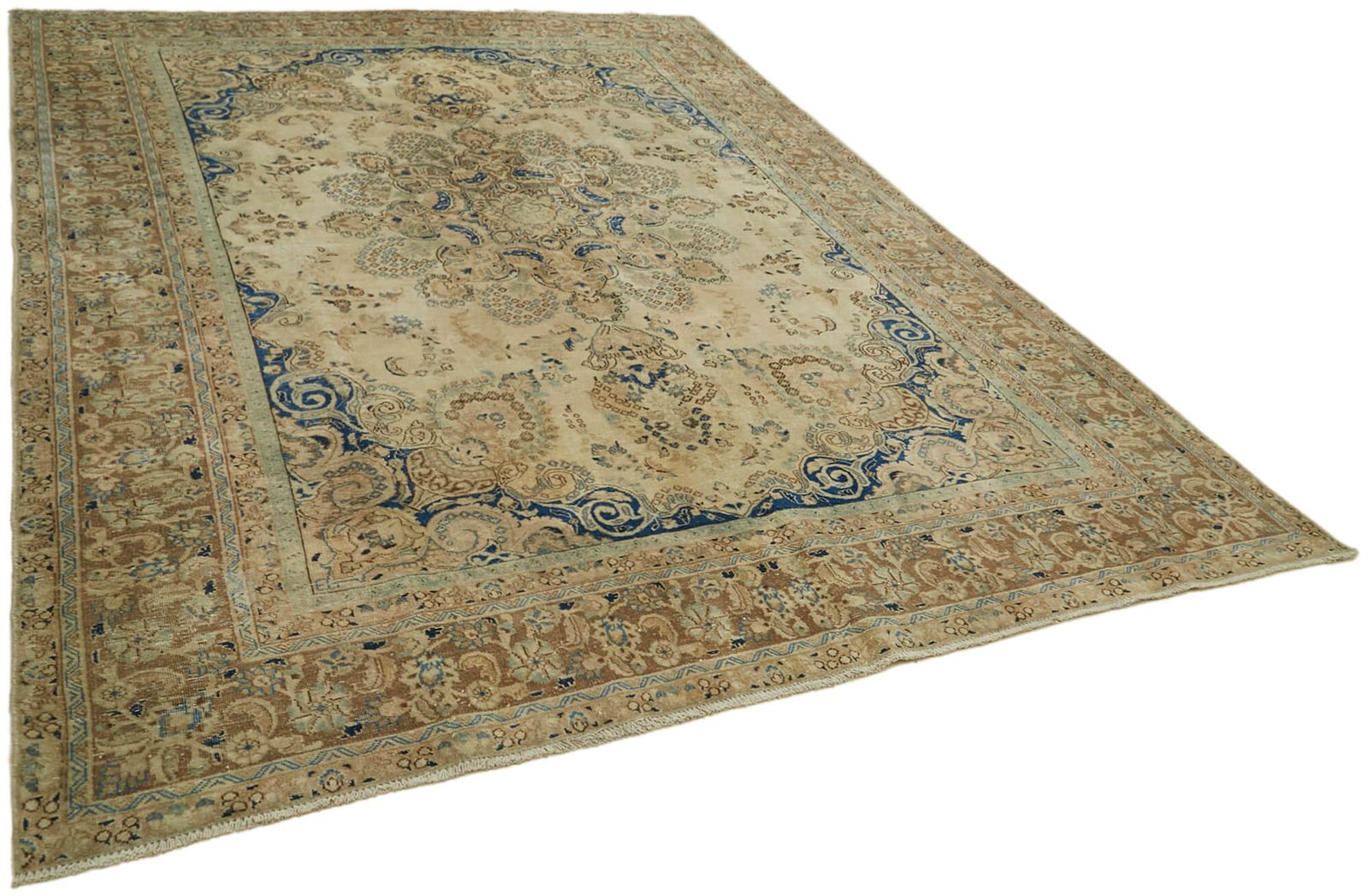 Tapis vintage grand format beige, 270 x 365 cm photo furniture