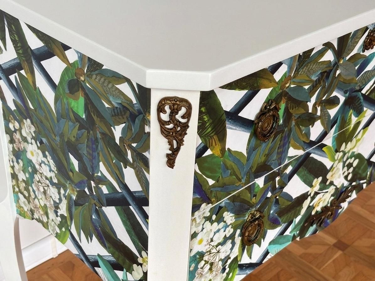Gustavian Chest With Christian Lacroix Print photo vinterior