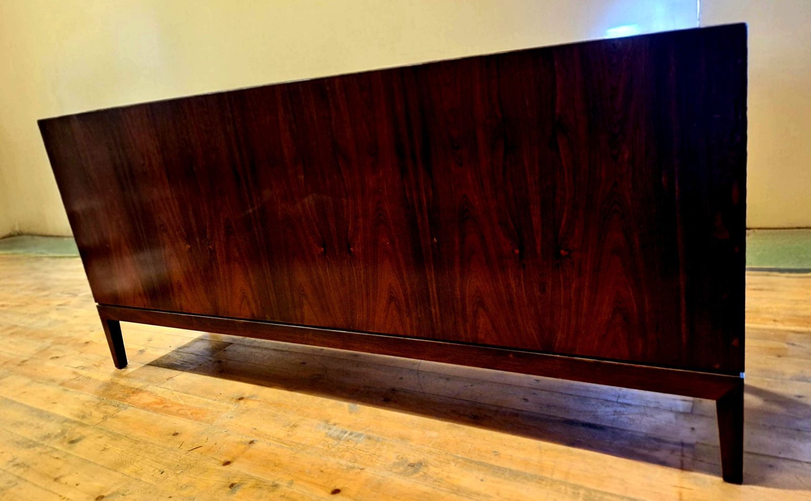 Mid Century Rosewood Sideboard Robert Heritage For Archie Shine   Harrods photo vinterior