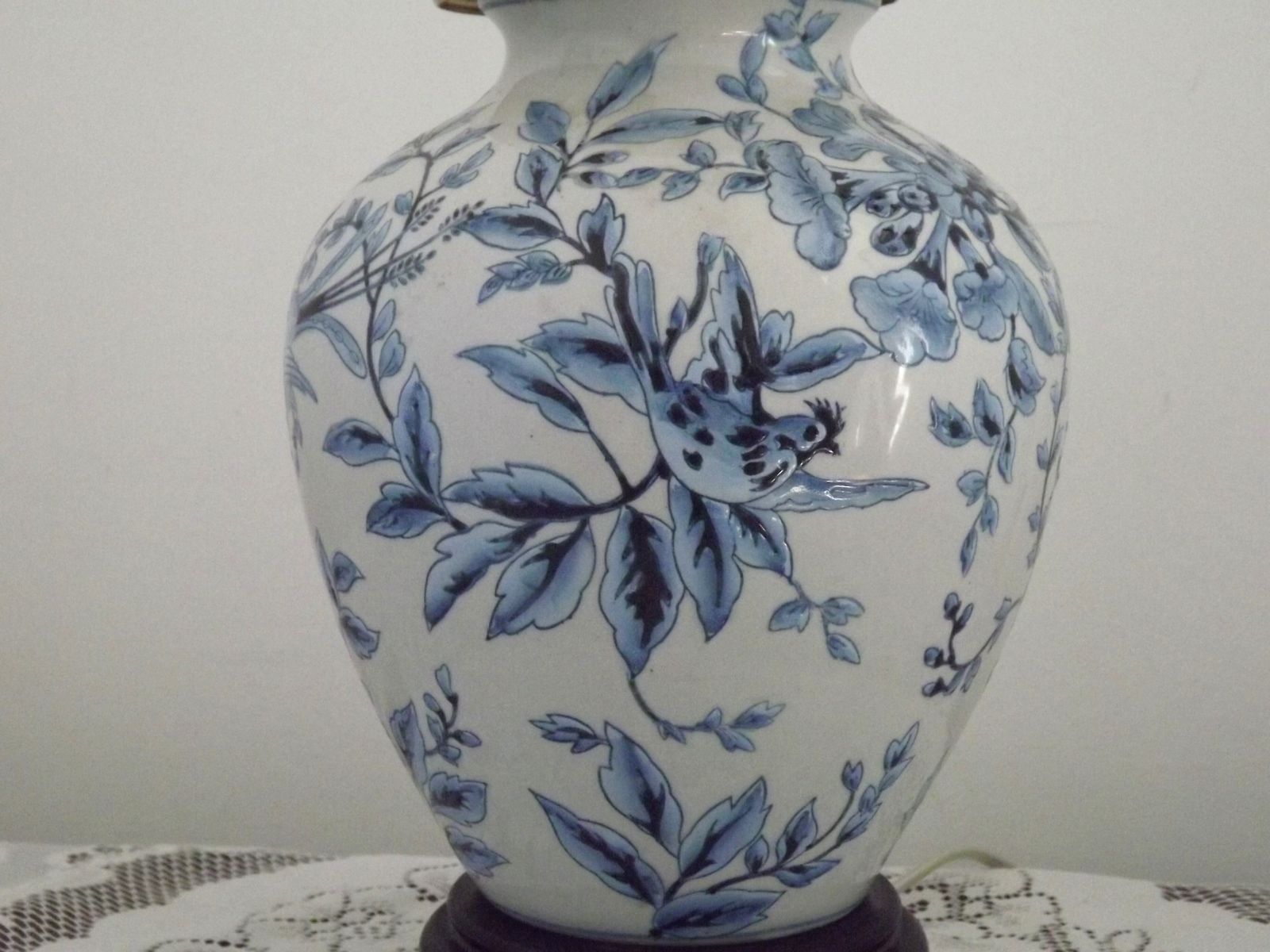 Blue & White Chinoiserie Ginger Jar Table Lamp Raised Bird & Floral Motif photo buy