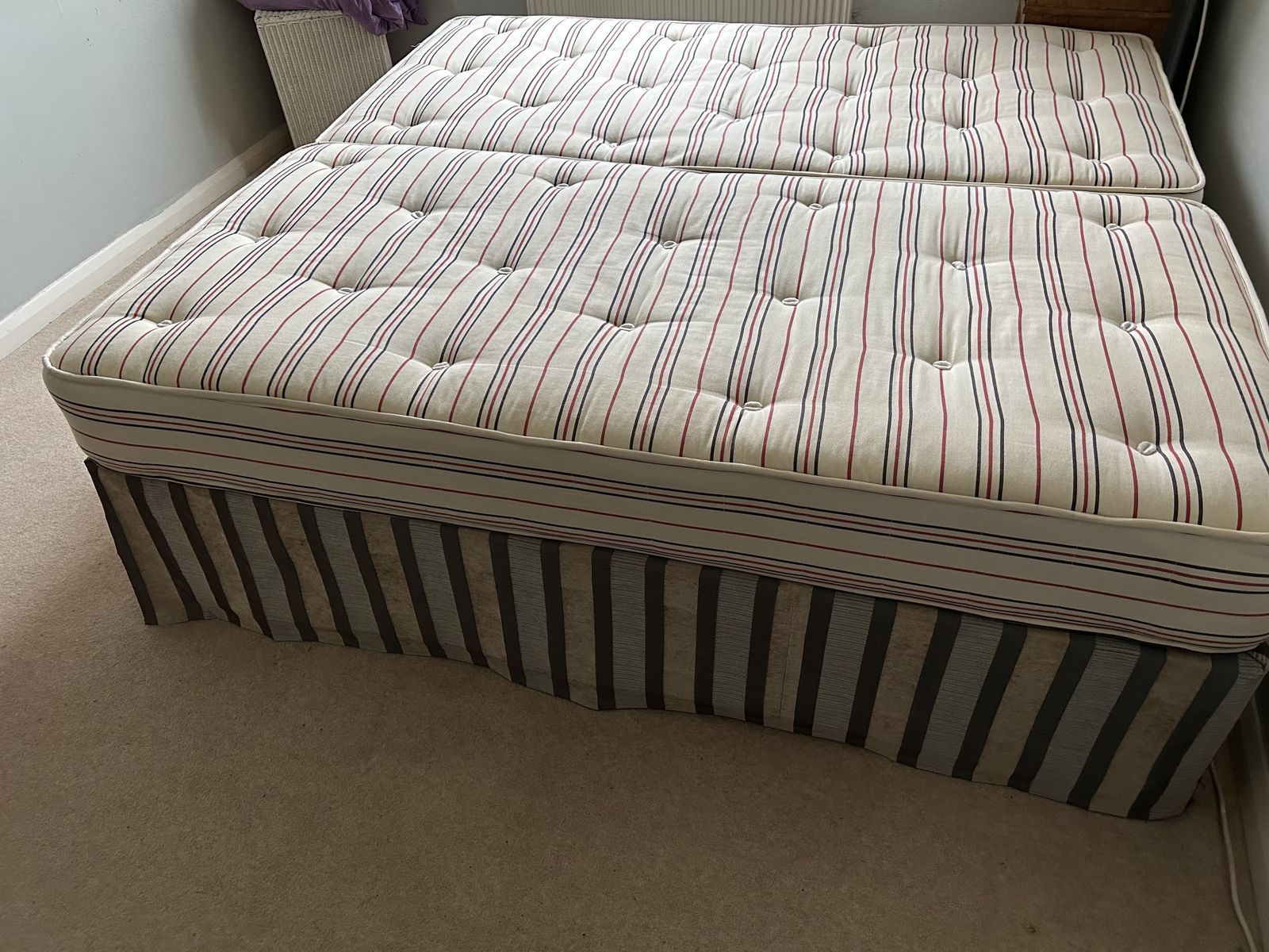 Superking Size Bed With Mattress In Outstanding Condition. Dreamland Naples