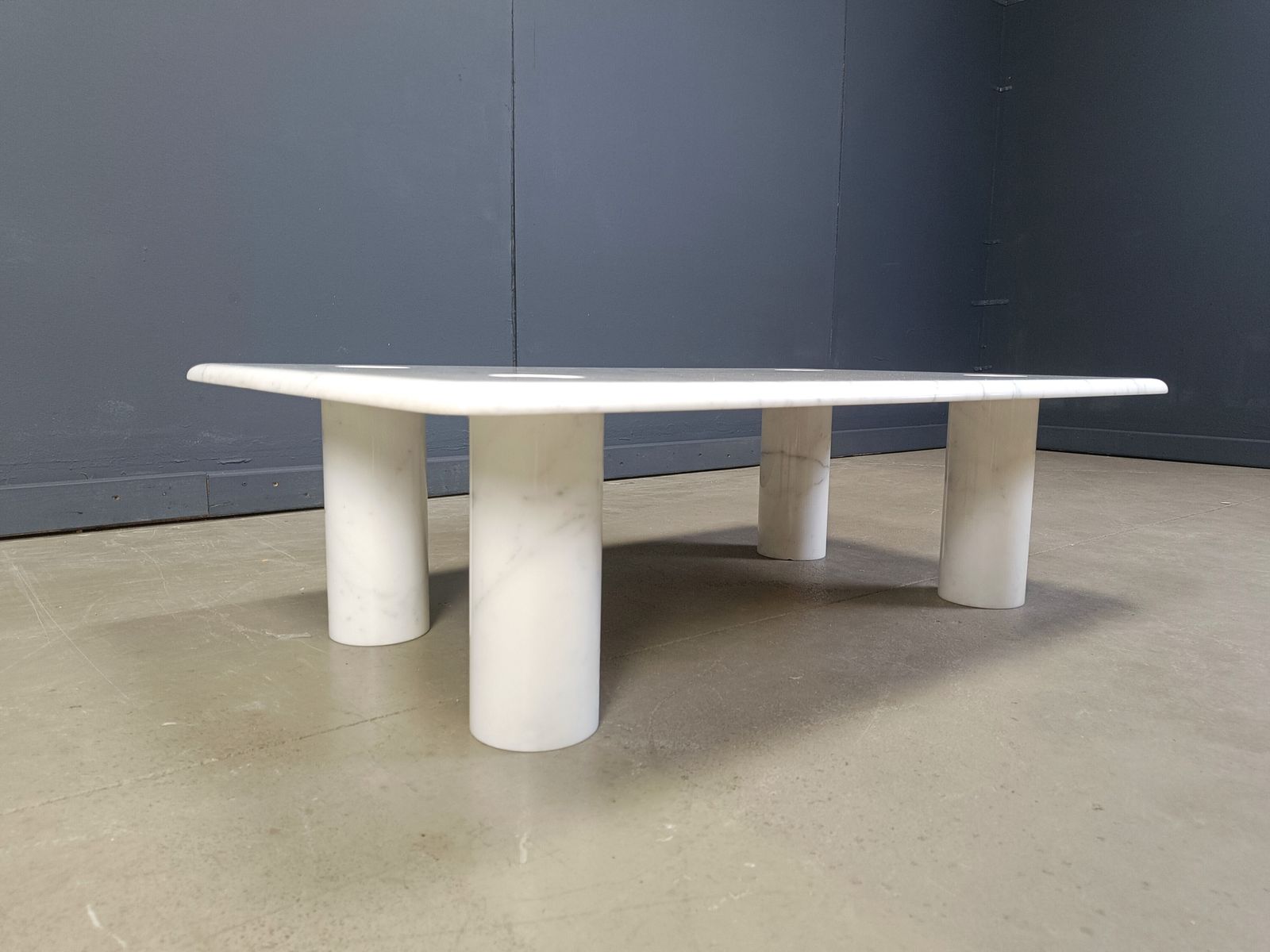 Angelo Mangiarotti Carrara Marble Coffee Table For Up&Up, Italy photo furniture