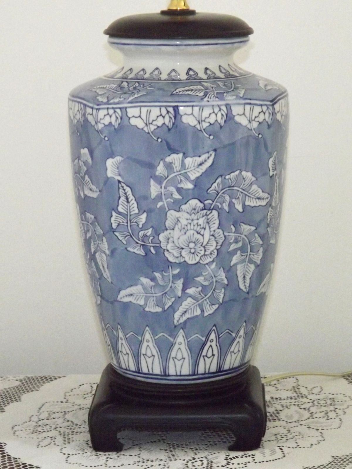 Tall Blue & White Oriental Style Ceramic Table Lamp With Floral Decoration Wooden Plynth Base photo vinterior